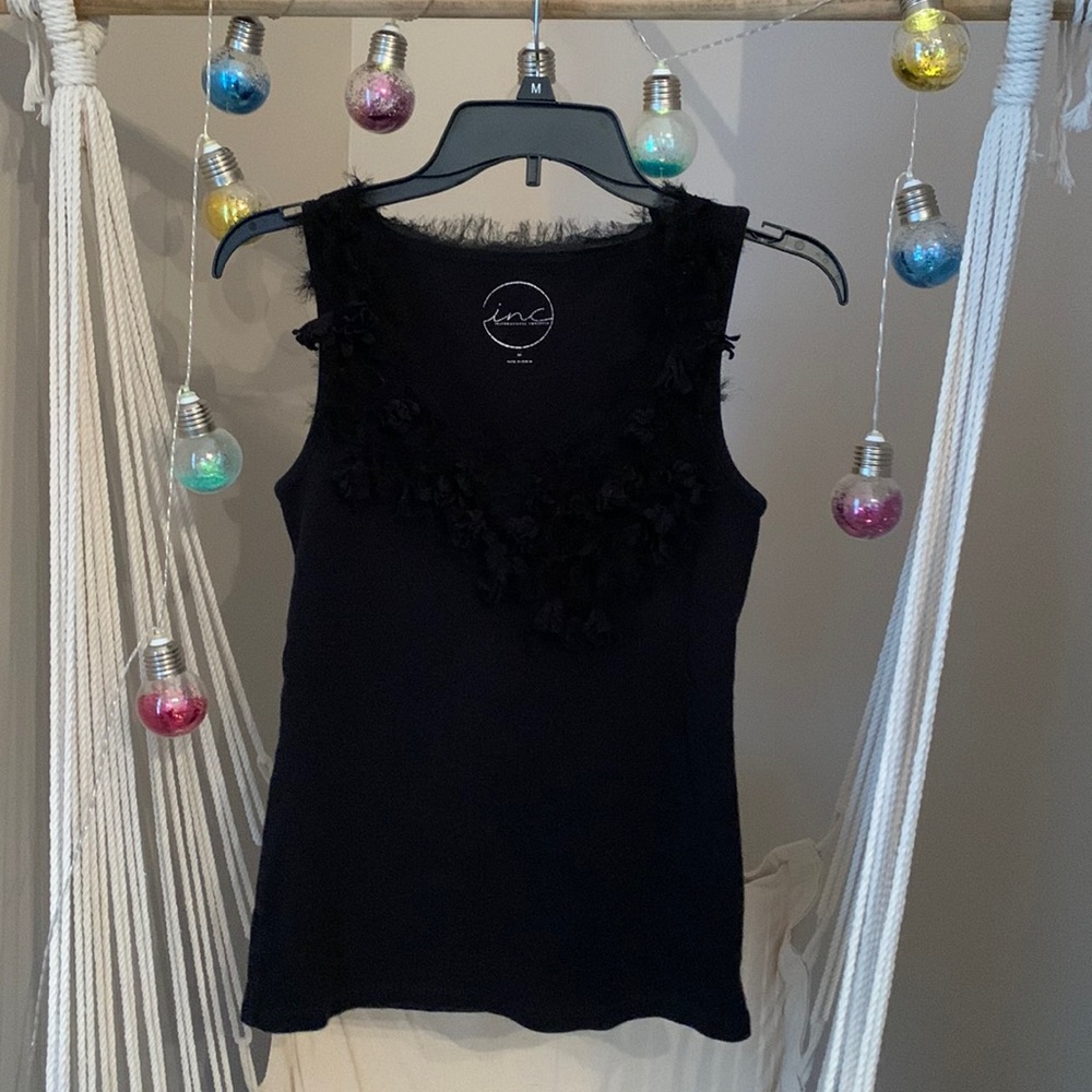 2/$15 Inc- Medium black tank cool frayed/flower neckline
